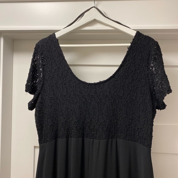 Floor length black dress, satin/crepe skirt w/lace top, empire waist, size 14/16 - Picture 3 of 8